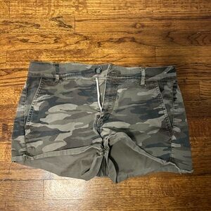 Camp Mid Rise Shorts